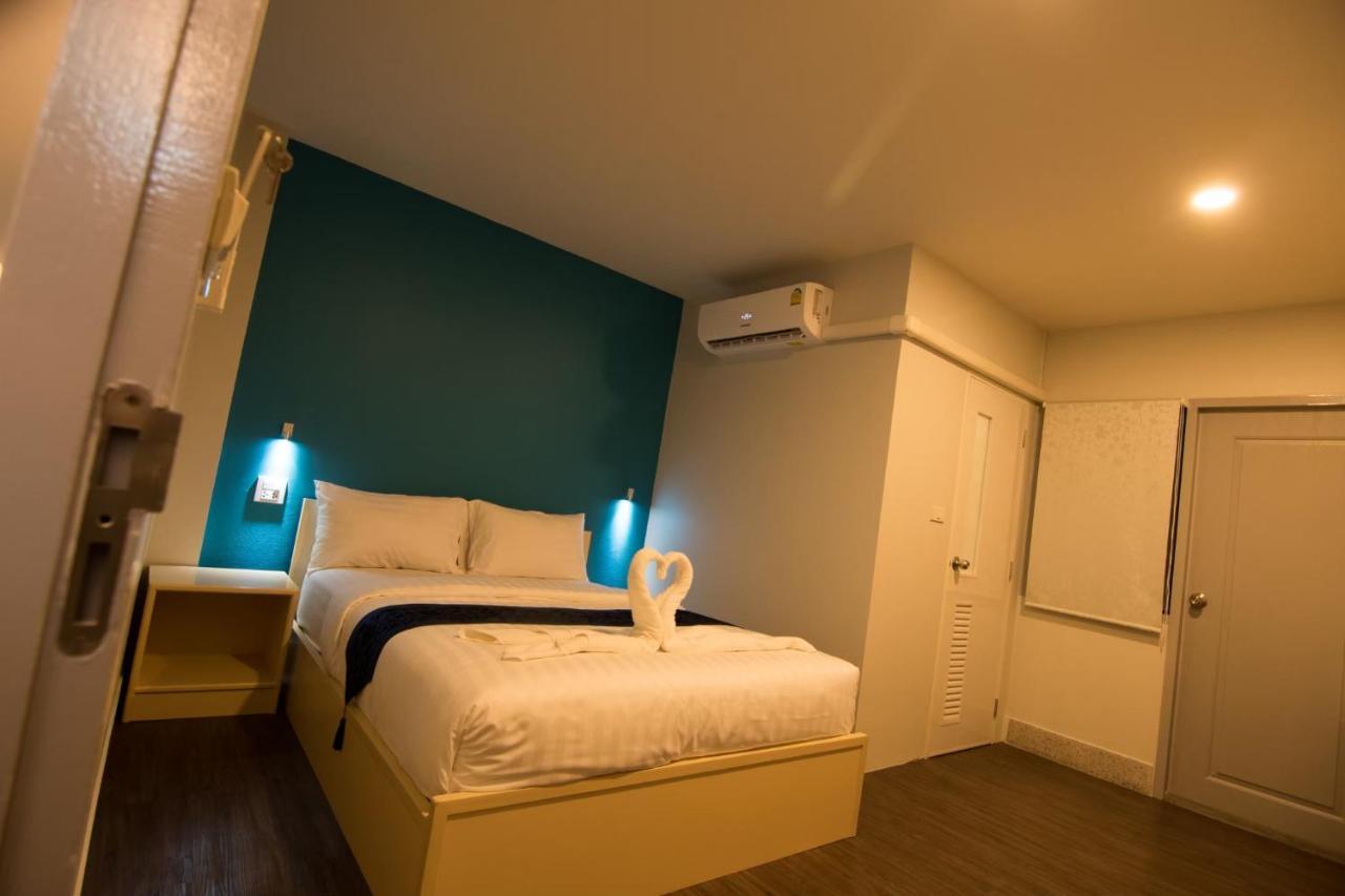 Thap Sakae Hotel Exterior photo
